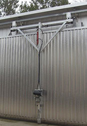 Гидравлическая тележка для открывания ворот сушильной камеры ICD, производство Incomac (Италия)