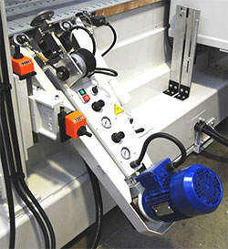 Шлифовальный узел с абразивной лентой и утюжком станка для шлифовки кромок MVT 5000 на 6 рабочих групп, производство De Stefani (Италия)